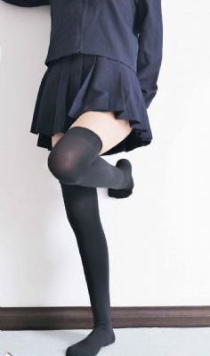 老同学的妻子欧美电影在线播放_HD视频大全
